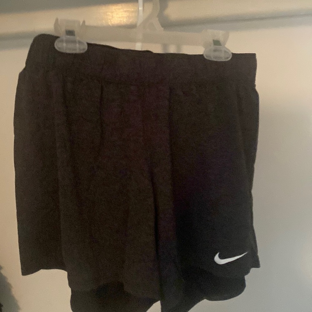 Women’s Nike dri-fit shorts size small pet free smoke free home